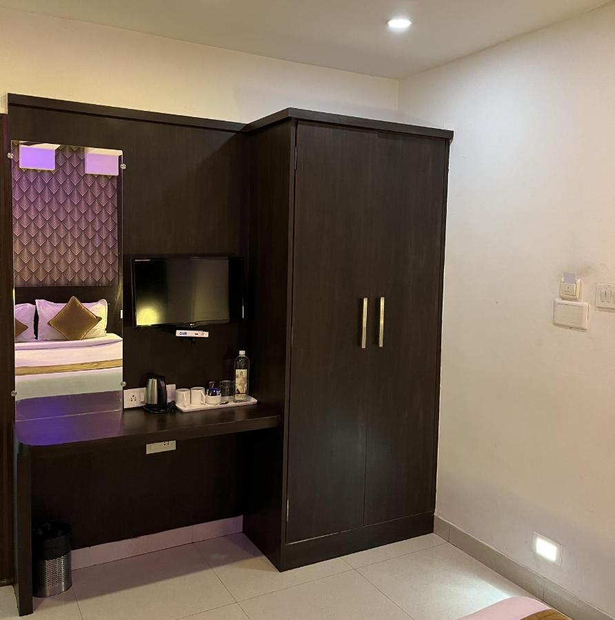 The Porch Inn Hotel/Service Apartments Bangalore Luaran gambar