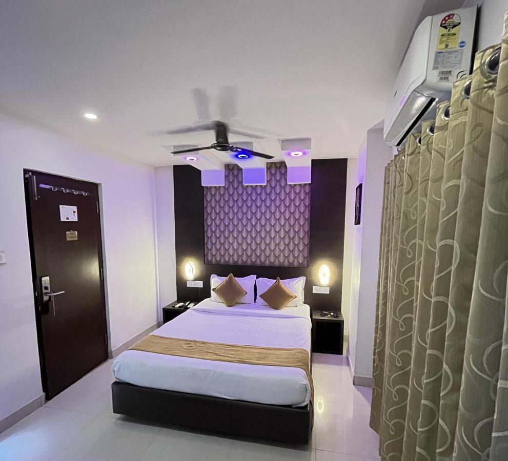 The Porch Inn Hotel/Service Apartments Bangalore Luaran gambar