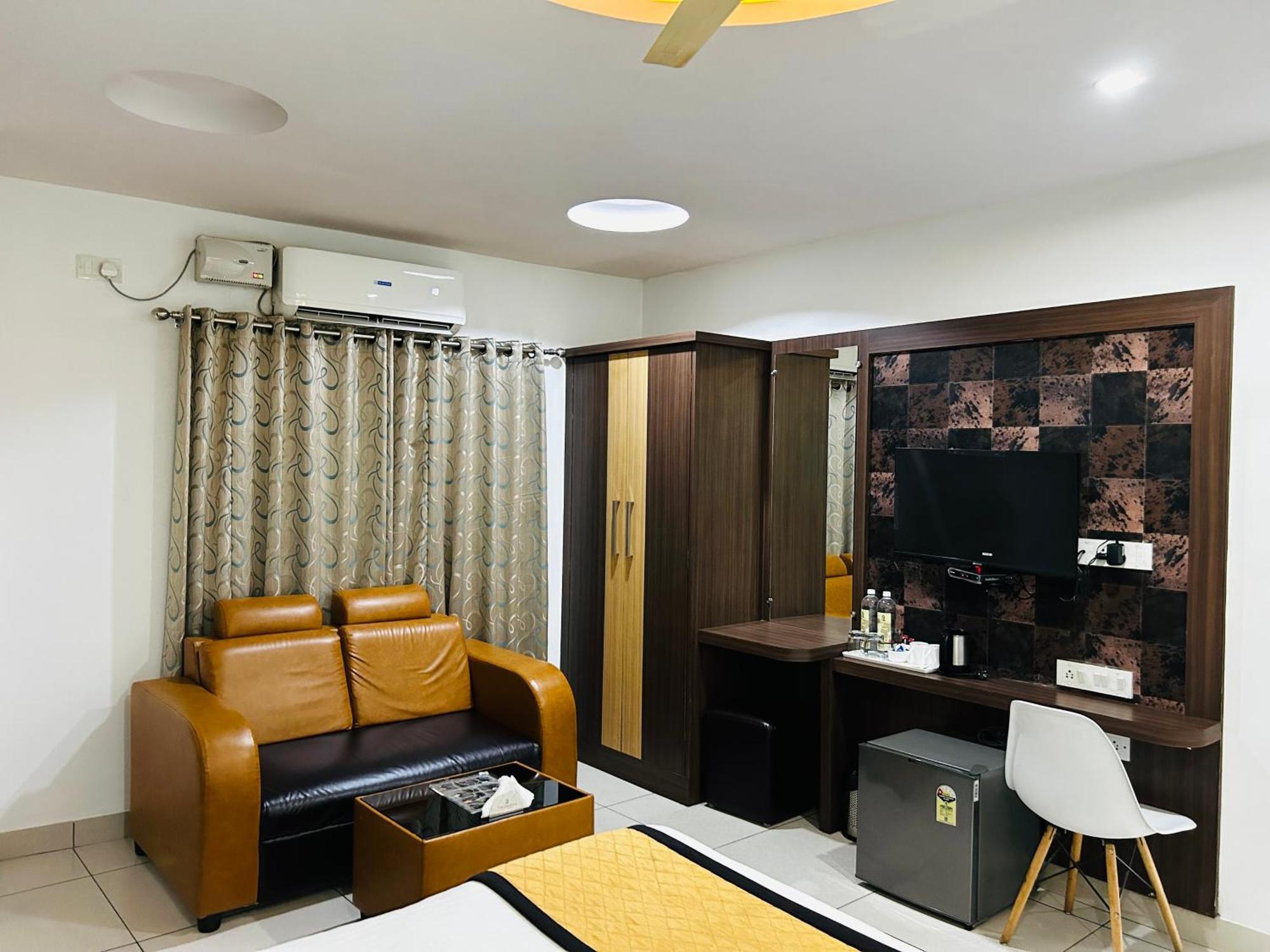 The Porch Inn Hotel/Service Apartments Bangalore Luaran gambar