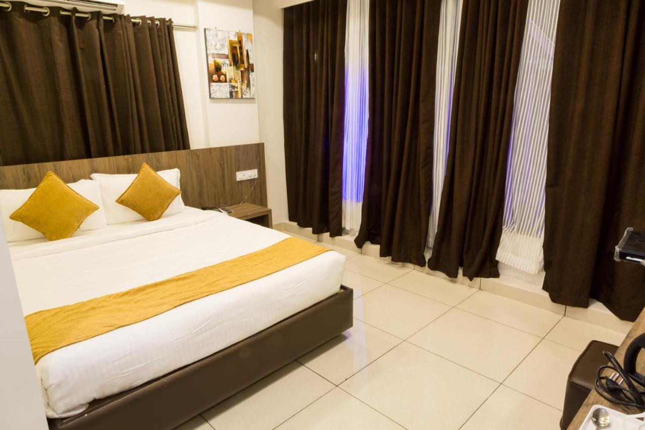The Porch Inn Hotel/Service Apartments Bangalore Luaran gambar