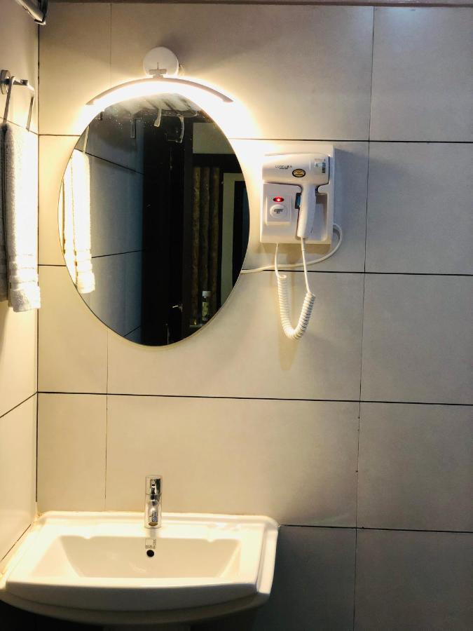 The Porch Inn Hotel/Service Apartments Bangalore Luaran gambar