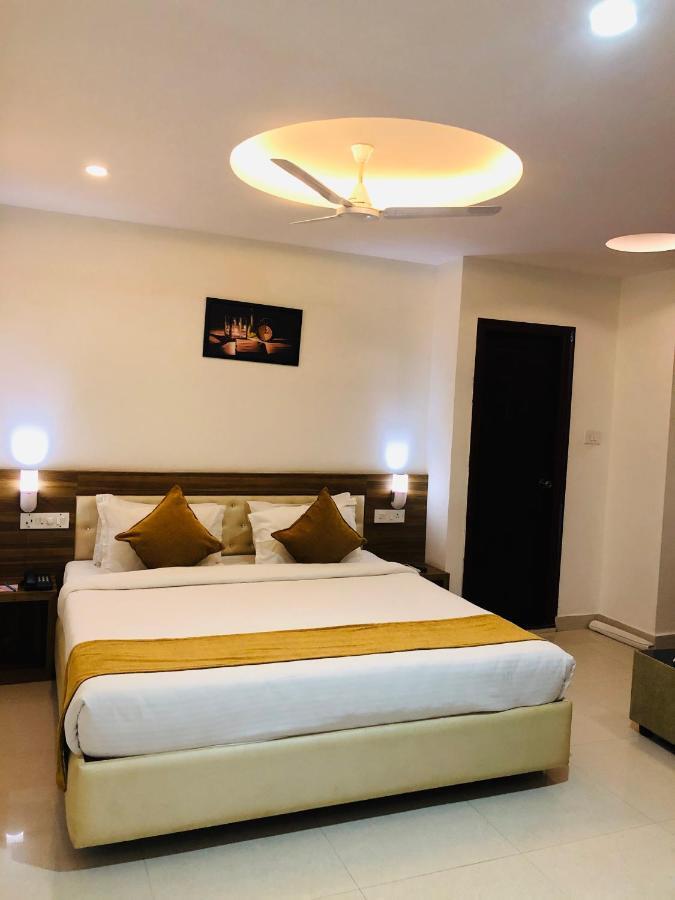 The Porch Inn Hotel/Service Apartments Bangalore Luaran gambar